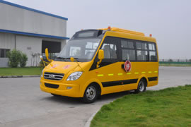 حافلة المدرسة HK6661KX